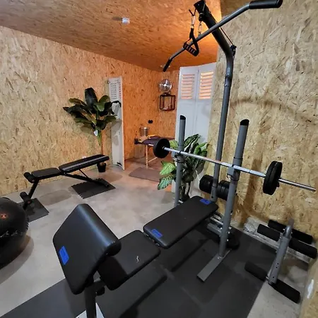 Le Petit Atelier En Centre Ville A 100m De La Mer *