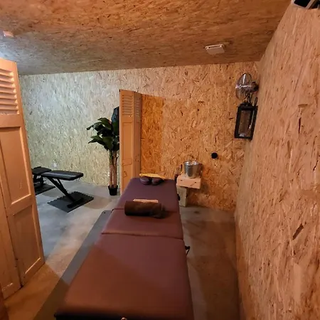 Le Petit Atelier En Centre Ville A 100m De La Mer *