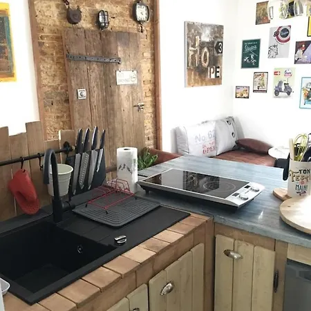 Le Petit Atelier En Centre Ville A 100m De La Mer