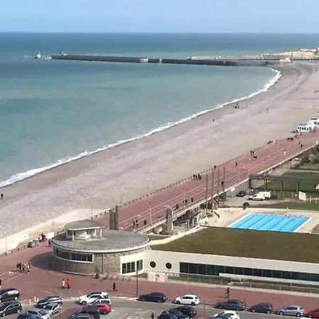 Le Petit Atelier En Centre Ville A 100m De La Mer
